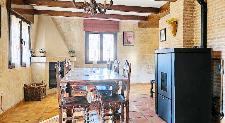 Fully equipped villa with yard, private pool & patio | Dogs allowed — photo 4