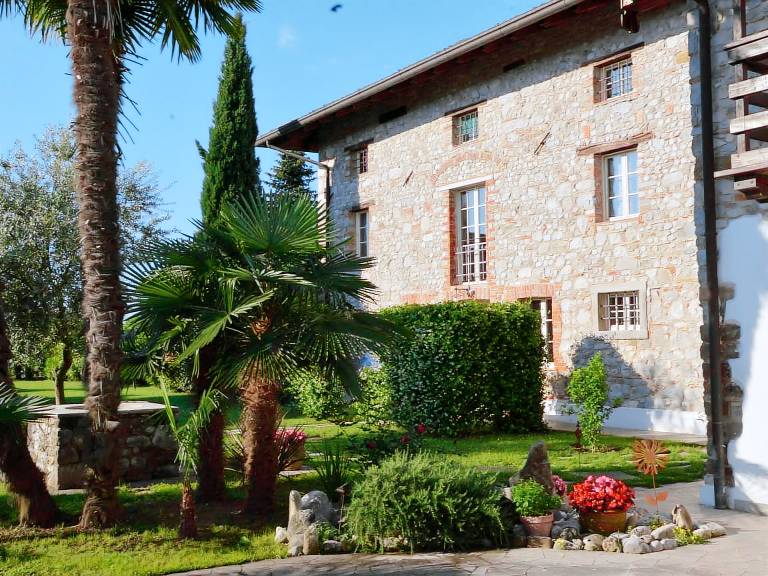 Charming apartment with pool, garden & patio | Nature view | Pets are welcome — photo 2