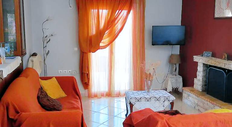 House with 3 rooms for 6 persons — photo 2