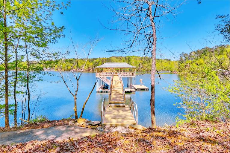 Spacious Alabama Retreat - Deck, Grill & Fire Pit! — photo 3