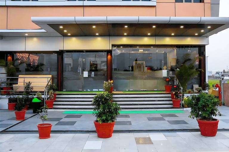 V by Vinnca Hotel & Spa