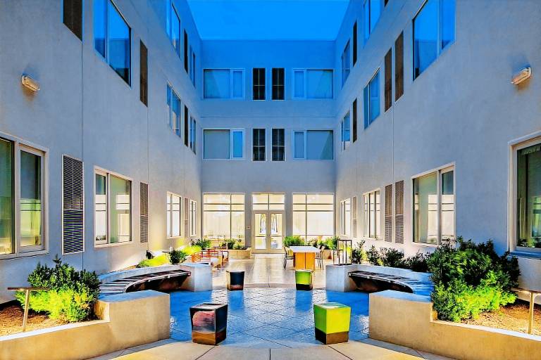 Element Hampton Peninsula Town Center — photo 3