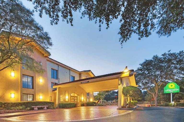 Days Inn by Wyndham Gainesville University I-75 in Alachua, FL