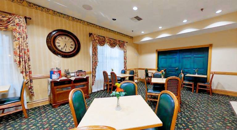 Country Inn & Suites by Radisson, Salina, KS — photo 3