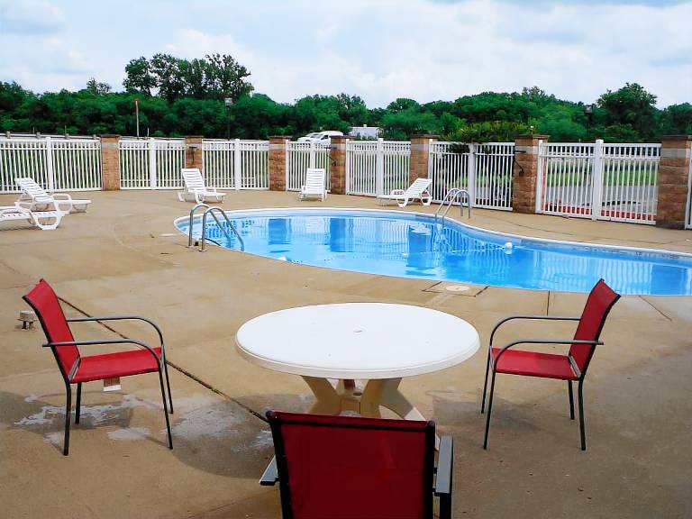 Super 8 by Wyndham Fort Scott in Fort Scott, KS