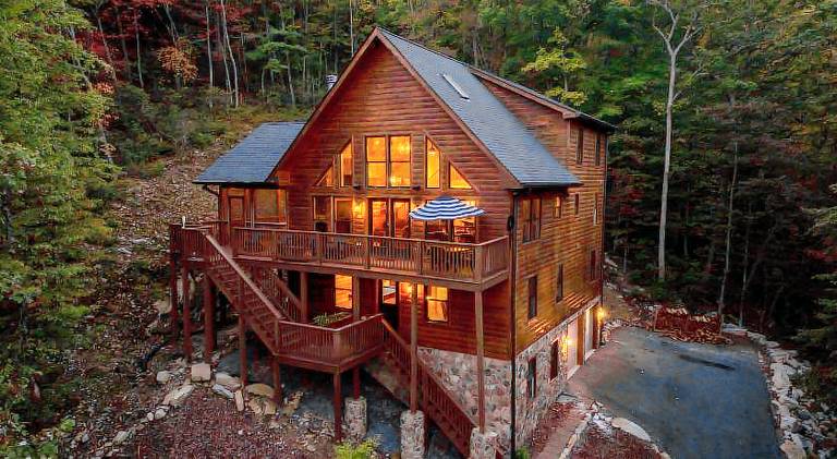 House with sauna & hot tub | Ski nearby | Pets are welcome — photo 4