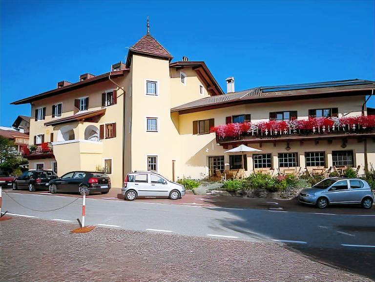 Gasthof Zur Sonne in Villandro