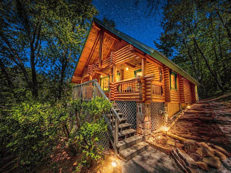 Cozy Log Cabin with Private Hot Tub — photo 2