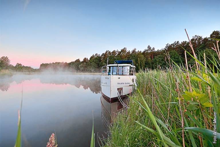 Hausboot  Hafendorf