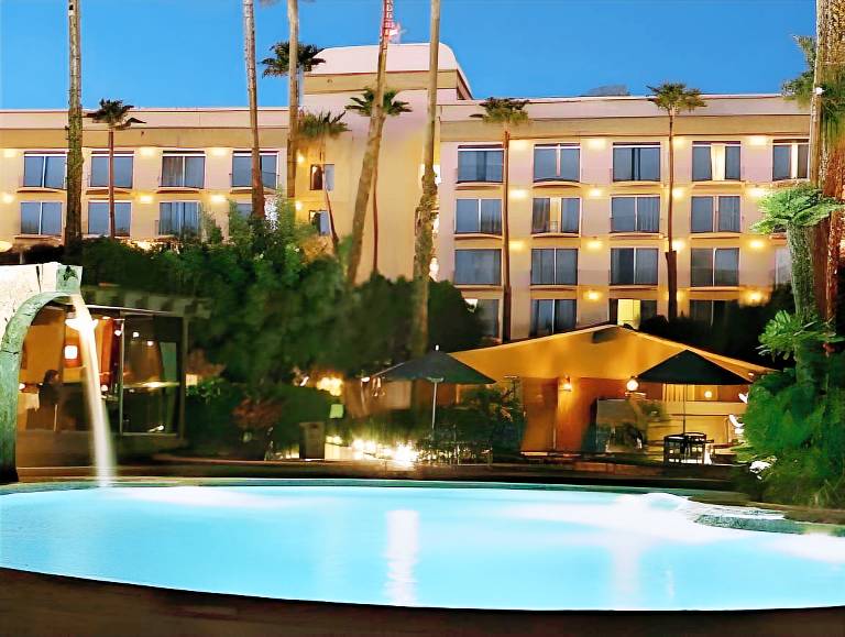 Hotel Lucerna Mexicali