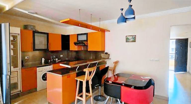 Esplanada flat with free beach, no single men — photo 3