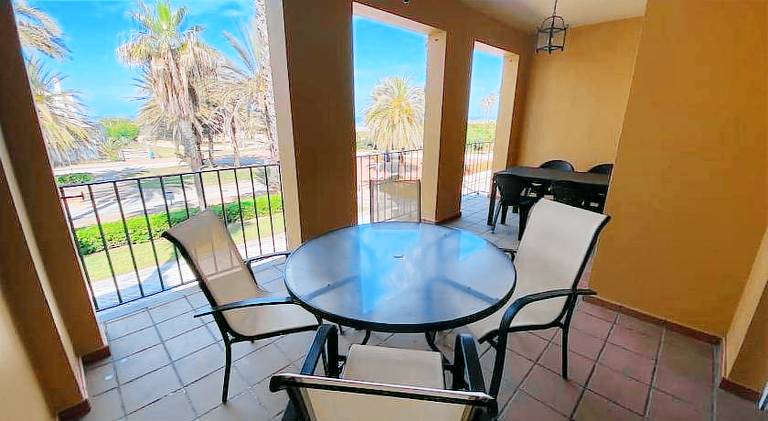House with terrace & pool in Rota