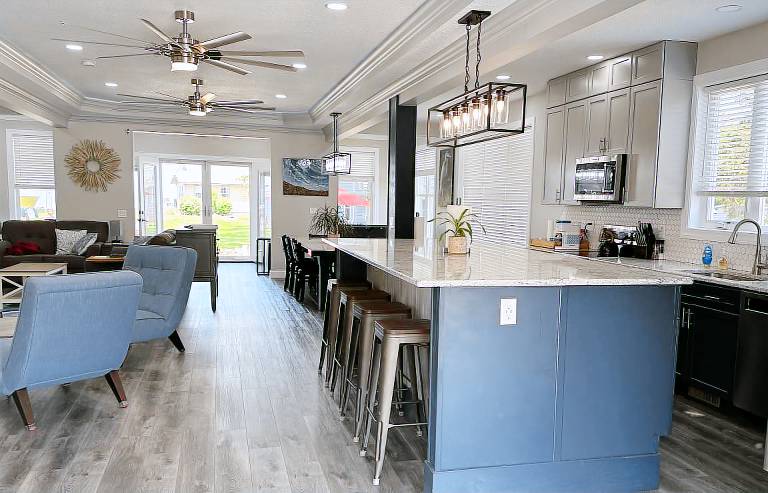 House  Huron