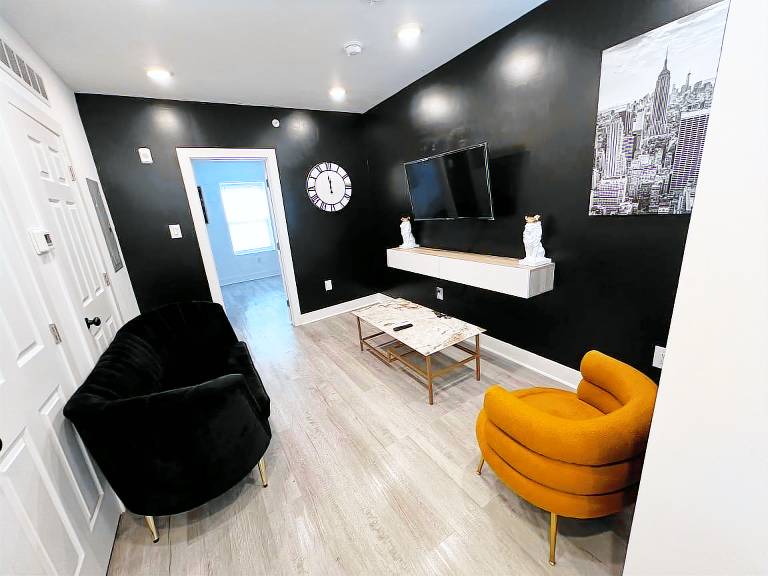 Apartment  Cobbs Creek