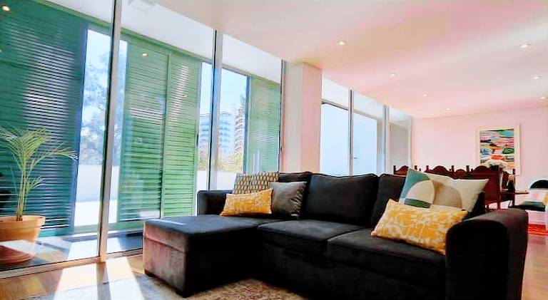 Fully equipped apartment with patio & garden | Near Quinta Vigia | Perfect for remote work | Pets allowed — photo 4