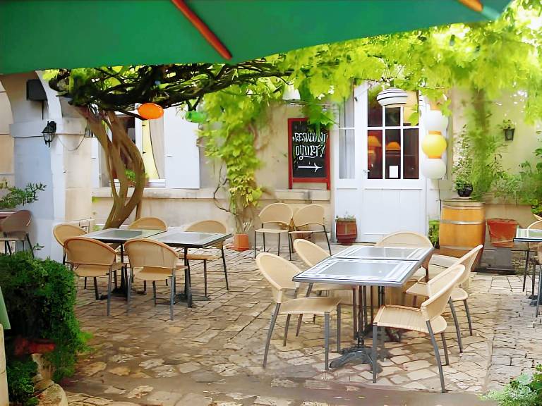 Hotel Heritage in Chateaubernard