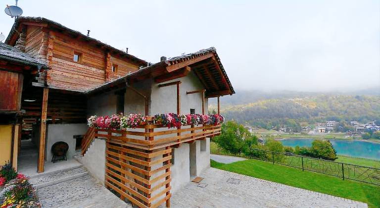 La Maison de Dolphe Chalet de Charme & Art gallery — photo 4