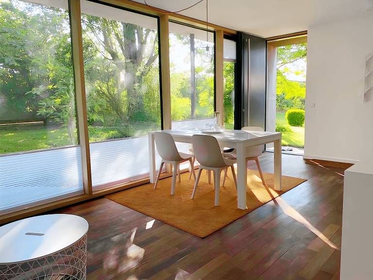 Holiday apartment with grill, garden & patio | Garden view — photo 4