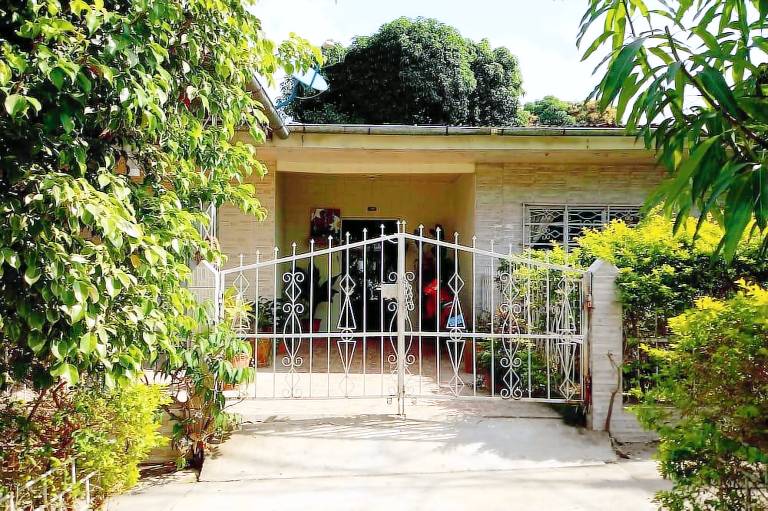 Kitara House Backpackers Hostel