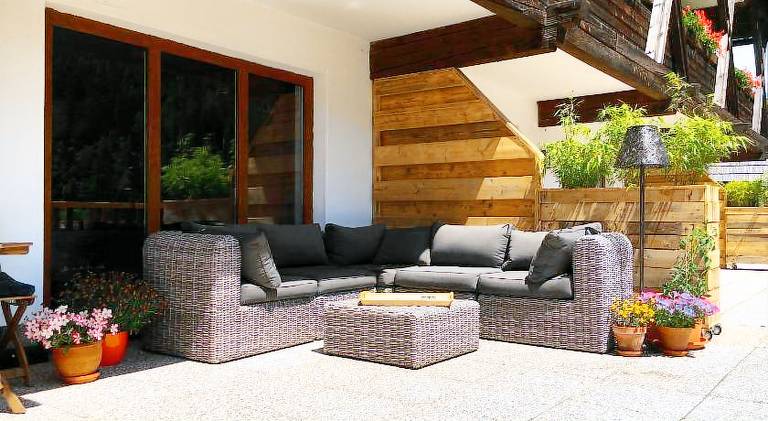Apartment with garden & patio — photo 5
