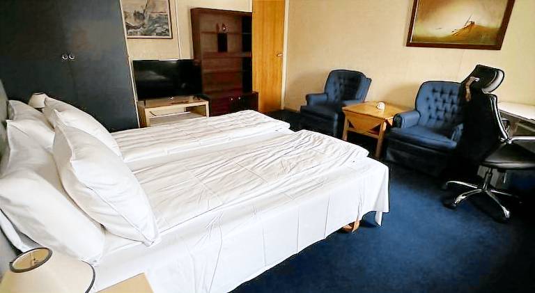 Holiday apartment with 4 rooms for 6 persons — photo 2