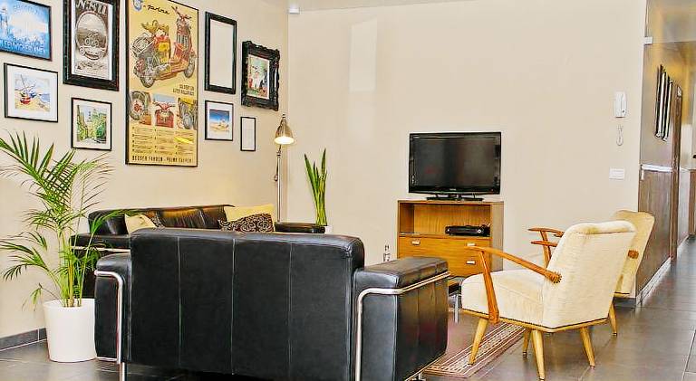 Serviced apartment with garden & terrace — photo 3