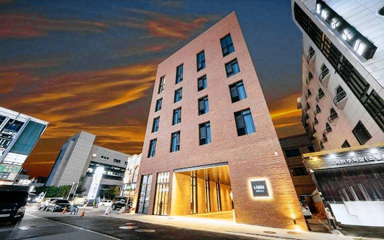 Hotel Libre