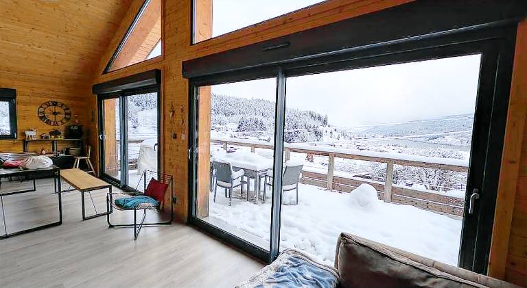 Chalet with 3 rooms for 10 persons — photo 2