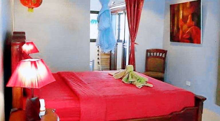 Villa with jacuzzi & pool — photo 2