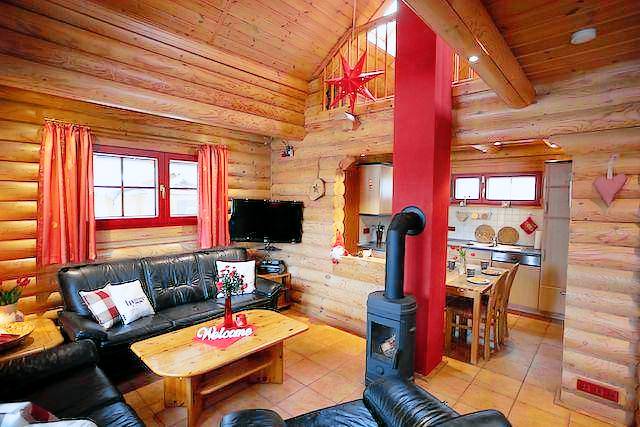 Vacation home with terrace — photo 4