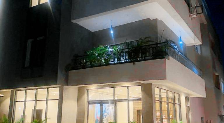 Greywood Hotel and Apartments