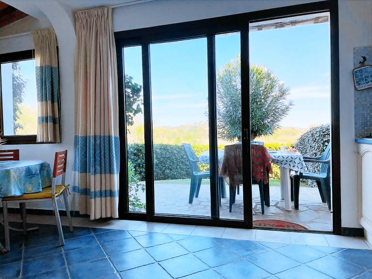 Nice holiday apartment with pool & garden | Close to the beach | Dogs allowed in Golfo Aranci