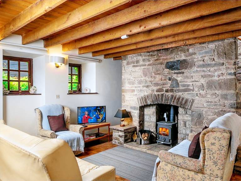 Lovely cottage with barbecue | Water view | Pet-friendly — photo 2