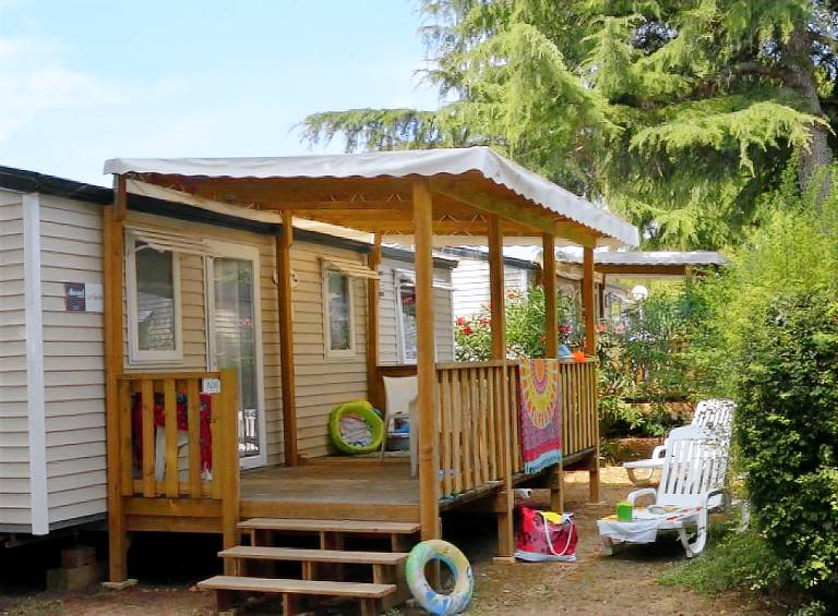Camping suite with yard, terrace & heated pool | Pet-friendly — photo 3