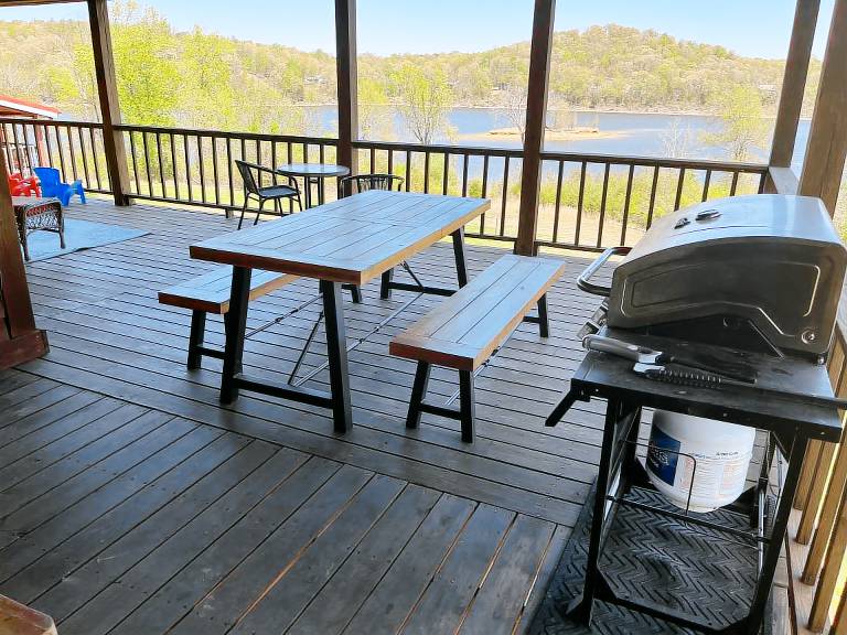 House Nolin Lake