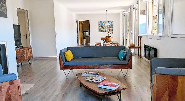 Provencal house between sea and vineyards — photo 2