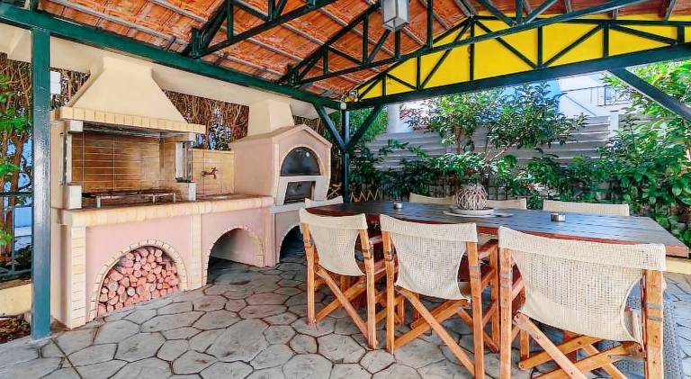 Fully equipped ample villa with BBQ, garden & patio | Beach nearby | Dogs allowed — photo 4