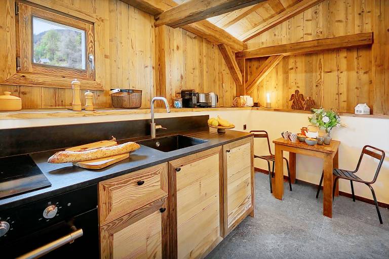Authentic alpine mazot for 2 in preserved mountain hamlet - OVO Network — photo 5