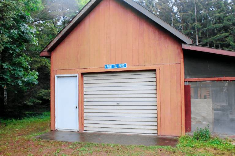 Cabin  Mears