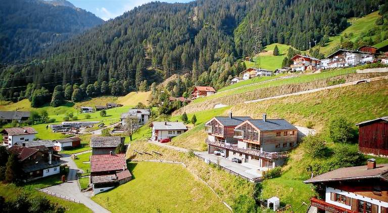 Holiday apartment with BBQ, terrace & sauna | Next to the ski | Dogs allowed in Gaschurn