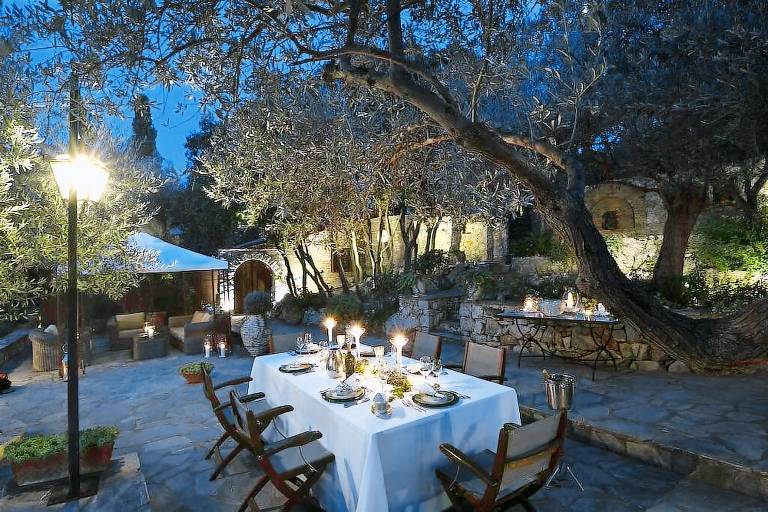 House  Amaliapoli
