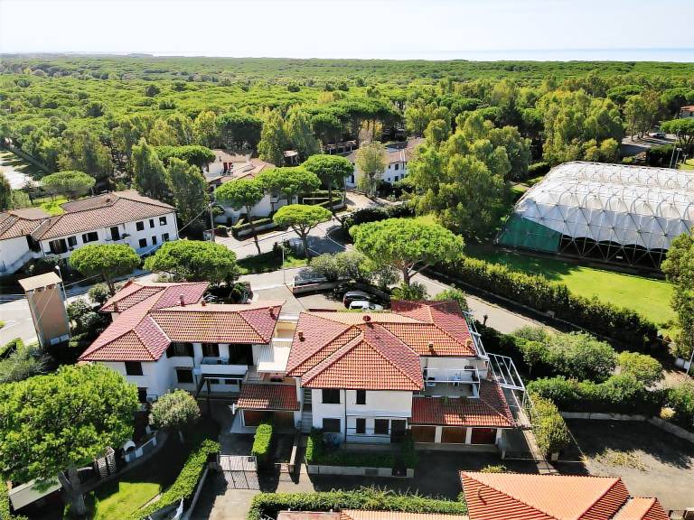 Holiday apartment with garden & patio | Close to the beach | Pets are welcome — photo 4