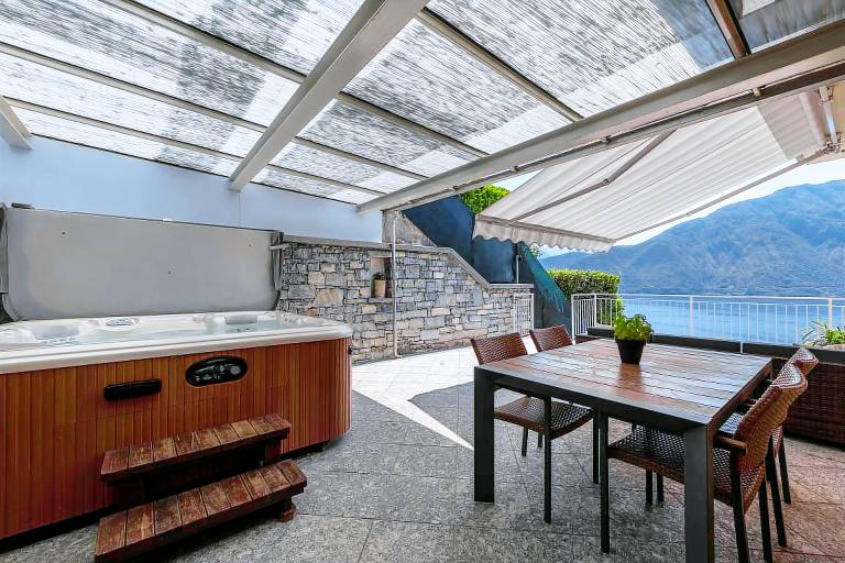 Villa Golfo di Venere with Lake View, Pool & Wi-Fi — photo 3