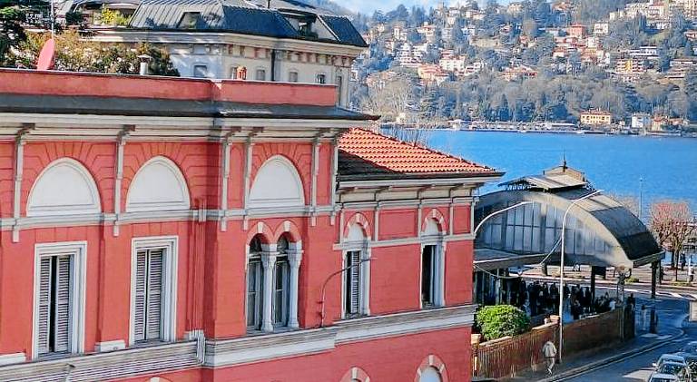 Apartment with jacuzzi | Close to Como Cathedral | Pets are welcome in Brunate