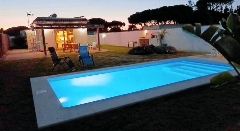 House with yard, private pool & patio | Pets are welcome — photo 5
