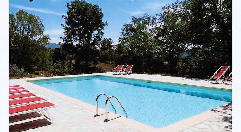 Charming farm with pool, terrace & yard | Pet-friendly — photo 3