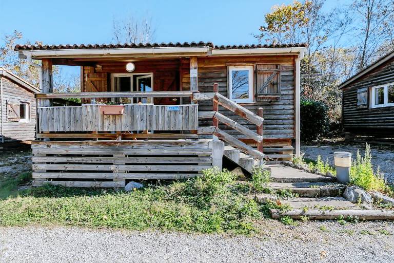 Chalet with yard, pool & patio | Mountain view | Pet-friendly in Foix