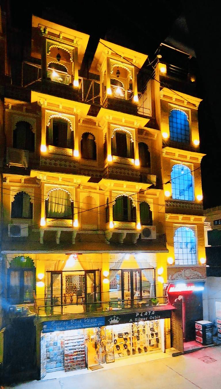 Hotel mandiram palace in Udaipur