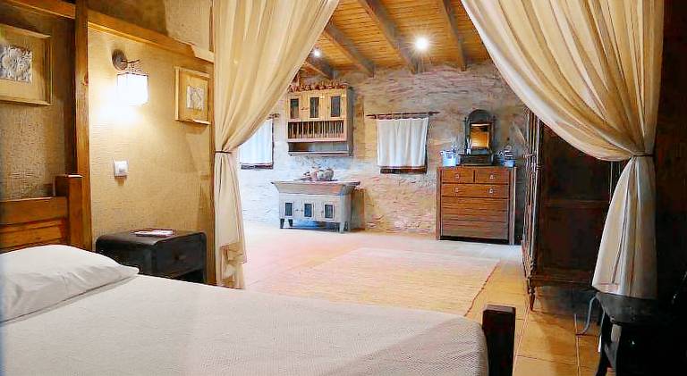 Villa with grill, terrace & yard | Pets are welcome — photo 2