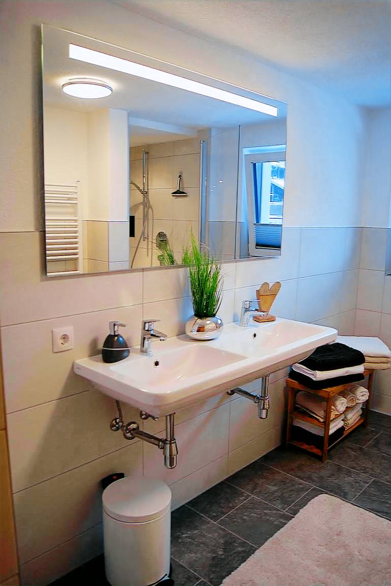 Child-friendly rental apartment with BBQ, garden & patio | Pets are welcome — photo 4